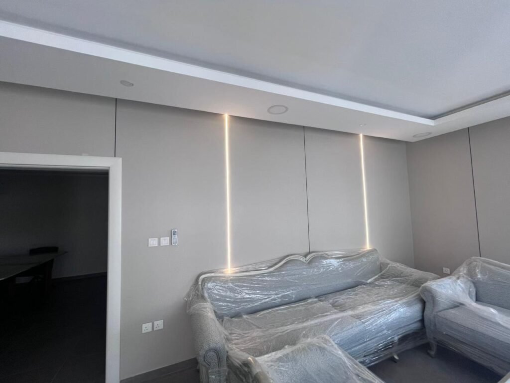 تفصيل غرفة نوم رئيسية مودرن بتصميم إيطالي الدمام.