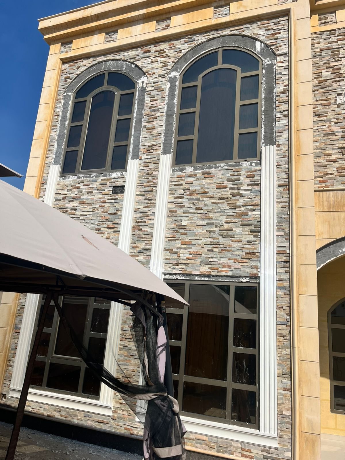 تركيب واجهة جي آر سي فاخرة تركيب واجهة جي آر سي فاخرة