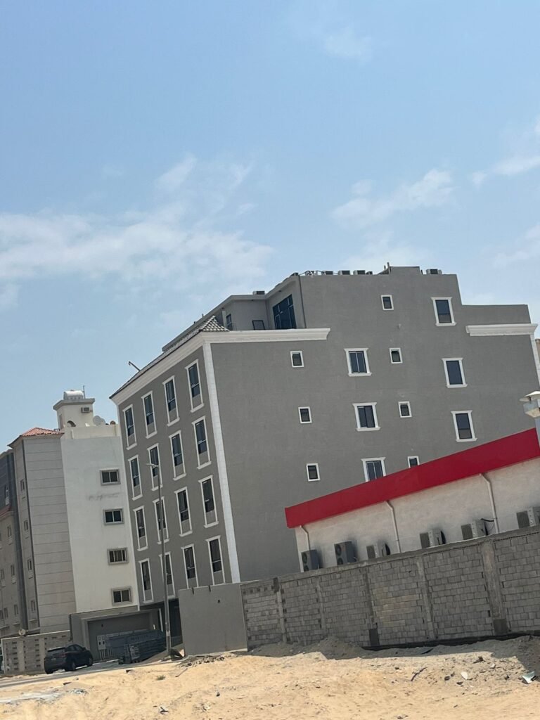 خدمات المقاولات العامة