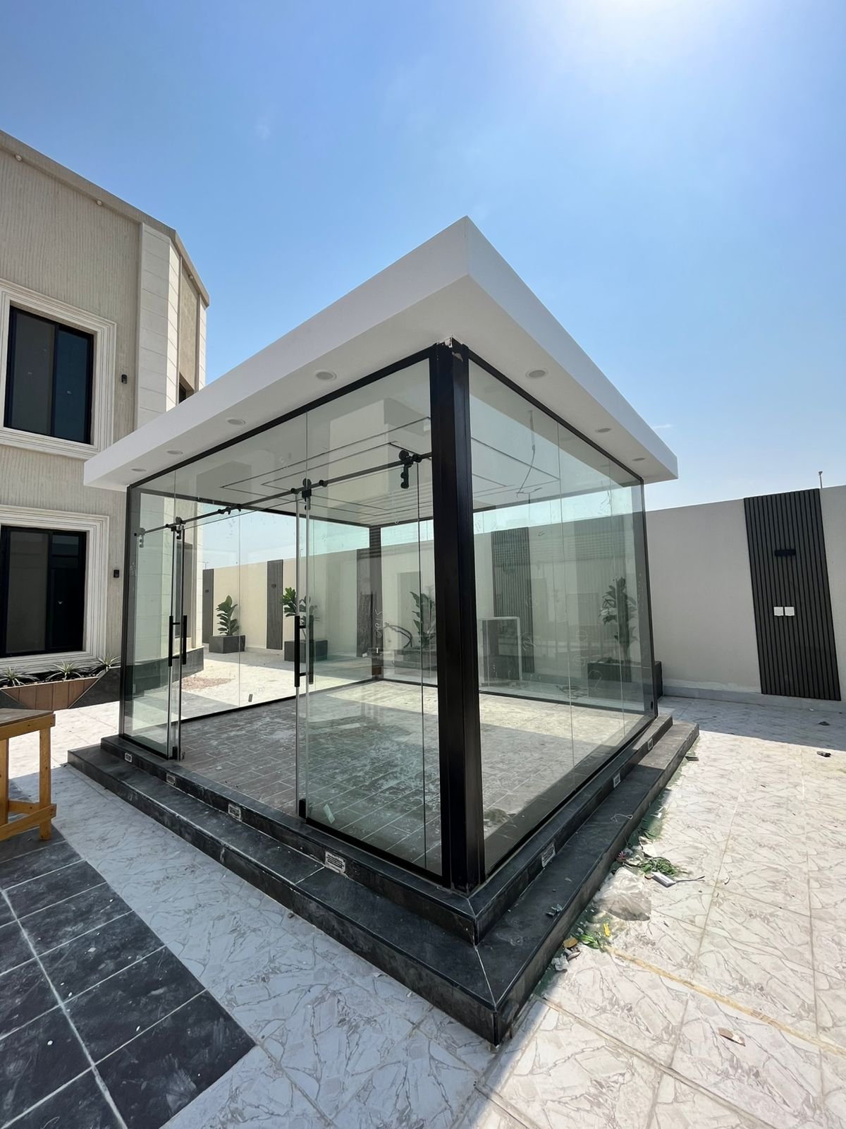 بناء مجلس خارجي بتصميم حديث الدمام. بناء مجلس خارجي بتصميم حديث الدمام.